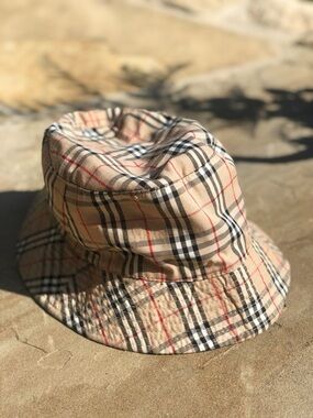 Classic Plaid Bucket Hat in Beige and Black